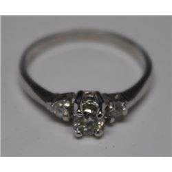 14KT GOLD DIAMOND(0.3ct & 0.1ct) RING