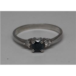 14KT GOLD BLUE / WHITE DIAMOND RING