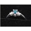 Image 2 : 14KT GOLD BLUE / WHITE DIAMOND RING