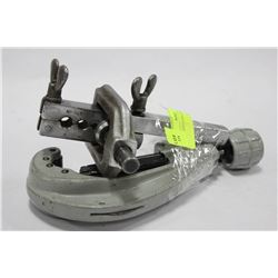 BUNDLE OF ADJUSTABLE WRENCHES