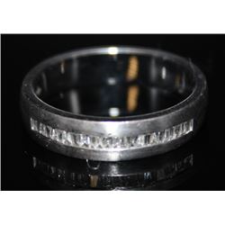 MENS 10KT WHITE GOLD DIAMOND BAND
