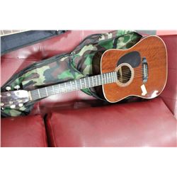 MAN GUITAR BROWN W/CASE