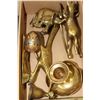 Image 1 : BOX OF BRASS FIGURINES