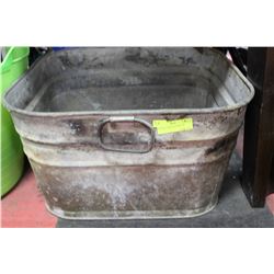 OLD GALVANIZED WASH-TUB