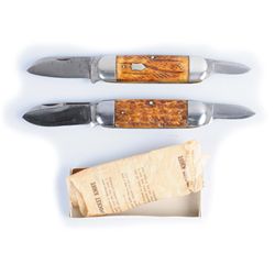 Lot of 2: Knives.