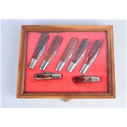 Lot of 7: Case "Barlow" with display.