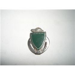 VINTAGE WWII EXTREMELY RARE PIN BACK MTEAL BADGE *NAVY-MEN OF WAR* VALUE $42.00+!! PIN BACK CAME OUT