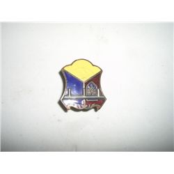 VINTAGE WWII EXTREMELY RARE PIN BACK MTEAL BADGE *MILITARY UNIQUE* VALUE $75.00+!! PIN BACK CAME OUT