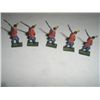 Image 1 : VINTAGE GREAT BRITAIN 5 TOTAL METAL TOY SOLDIERS *RED COAT BRITISH*!! SOLDIERS CAME OUT OF SAFE BOX!
