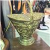 Image 1 : ORNATE VICTORIAN COAL SCUTTLE