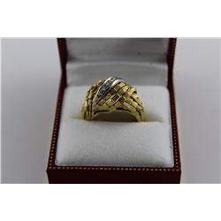 ONE LADIES 18KT YELLOW GOLD DIAMOND SET DRESS RING. SET WITH SEVEN SINGLE CUT DIAMONDS APPROX.