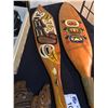 Image 3 : PAIR OF NATIVE PADDLES BY MURPHY STANLEY AND DECORATIVE CARVING
