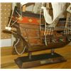 Image 4 : Pirate Ship Table Decoration