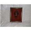 Image 3 : Vintage Hair Comb in Shadow Box