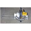 Image 1 : DeWalt Compound Miter Saw