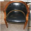Image 2 : Leather Barrel Chair