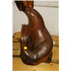 Image 1 : Hand Carves Walrus Figurine