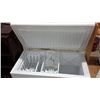 Image 2 : Frigidaire Chest Freezer