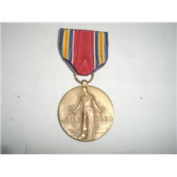 VINTAGE WWII 1941-1945 MEDAL *UNITED STATES-FREEDOM*!! MEDAL CAME OUT OF ESTATE!!