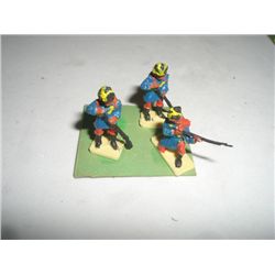 VINTAGE TOY SOLDIERS 3 TOTAL *HAND PAINTED & PLASTIC* THEY ARE GLUED TO CARD!! TOY SOLDIERS CAME OUT