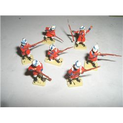 VINTAGE TOY SOLDIERS 7 TOTAL AFRICAN SOLDIERS *HAND PAINTED & PLASTIC*!! TOY SOLDIERS CAME OUT OF ES