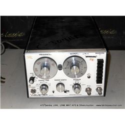 WAVETEK 2000 SWEEP / SIGNAL GENERATOR