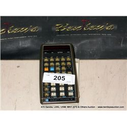 HP 67 CALCULATOR WITH ACCESSORY