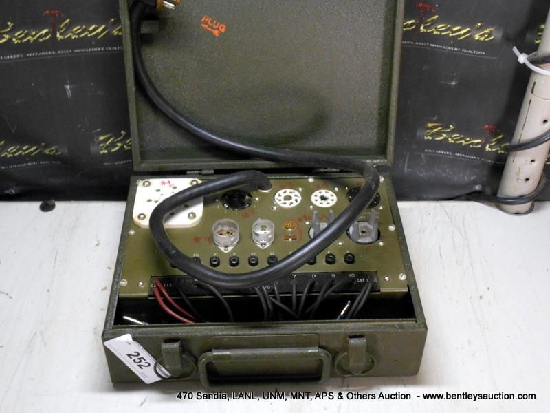 MUNSTON MFG MX949/U TUBE SOCKET ADAPTER