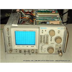 TEKTRONIX 492 SPECTRUM ANALYZER