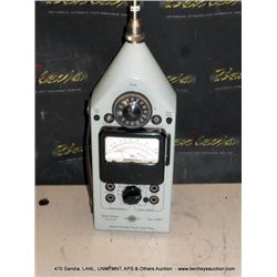 BRUEL & KJAER 2204 PRECISION SOUND LEVEL METER