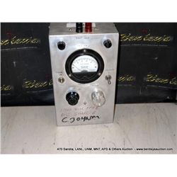 CUSTOM TRIPLETT VOLT METER