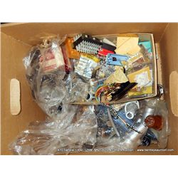 BOX: ASSORTED RF-COMPONENTS & DIALS