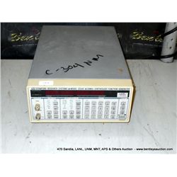 SRS STANFORD RESEARCH SYSTEMS MODEL DS345 SYNTHESIZED FUNCTION GENERATOR