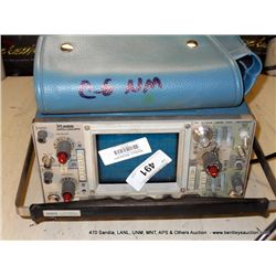 TEKTRONIX 465 OSCILLOSCOPE (print sequence:) 39318