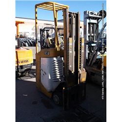 NAMCO SU15-15 GAS STAND-UP FORKLIFT S/N: 732112  1 key no title