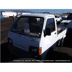 DAIHATSU HI-JET PLANT TRUCK NO KEYS NO TITLE (print sequence:) 15-178