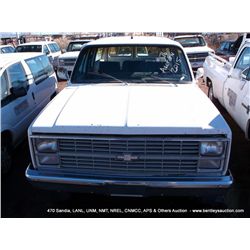 1983 CHEVROLET SUBURBAN, 4WD ~ 66,429 MILES VIN: 1G8GK26M7DF103539, SUV, 4WD, V8, 5.7L 21 KEYS TITLE
