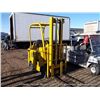 Image 3 : 1951 TOWMOTOR 4000 LB GAS FORKLIFT, S/N 3930781855 8,935 HOURS 1 KEY NO TITLE (print sequence:) 914