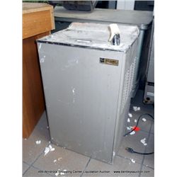 COOLER/WATER FOUNTAIN