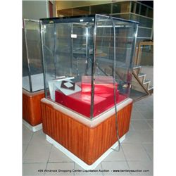 WOOD & GLASS DISPLAY UNIT