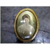 Image 1 : GUILDED FRAMED OVAL PORTRAIT