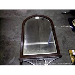 DECORATIVE MIRROR