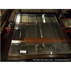 SQUARE DECORATIVE MIRROR