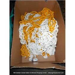 BOX: PLASTIC CHAINS
