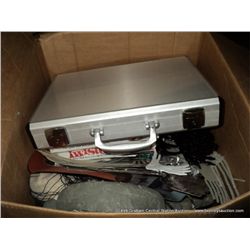 BOX: HALLOWEEN DECORATIONS & TWISTER GAME