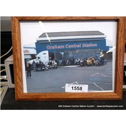 FRAMED PORTRAIT: GRAHAM CENTRAL STATION