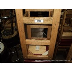 US WOOD RED TOPPED CUSHION BAR STOOL 29  2X MONEY