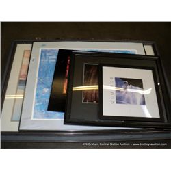 LOT: PICTURE FRAMES