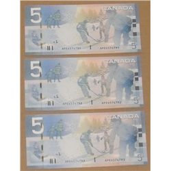 3 Canada 5$ notes