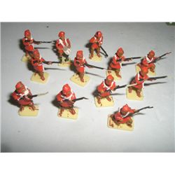 VINTAGE TOY SOLDIERS 12 TOTAL AFRICAN SOLDIERS *HAND PAINTED & PLASTIC*!! TOY SOLDIERS CAME OUT OF E